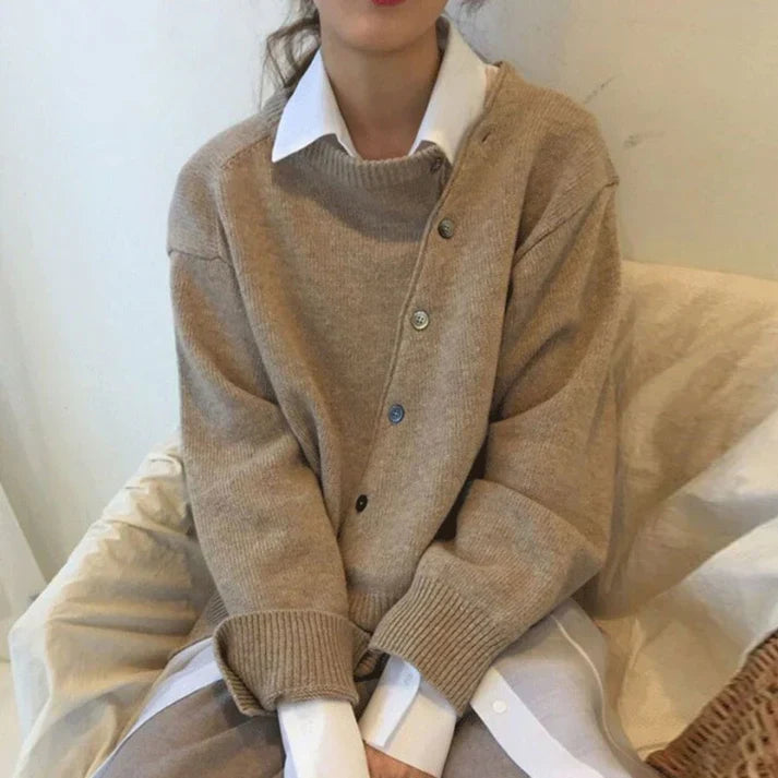 Cardigan enveloppant avec détail de bouton