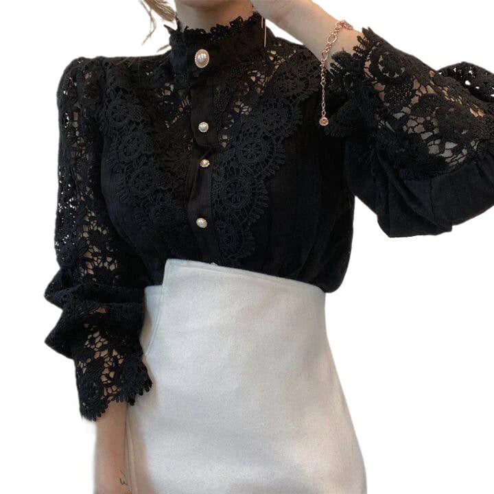 Blouse à col haut avec fleurs