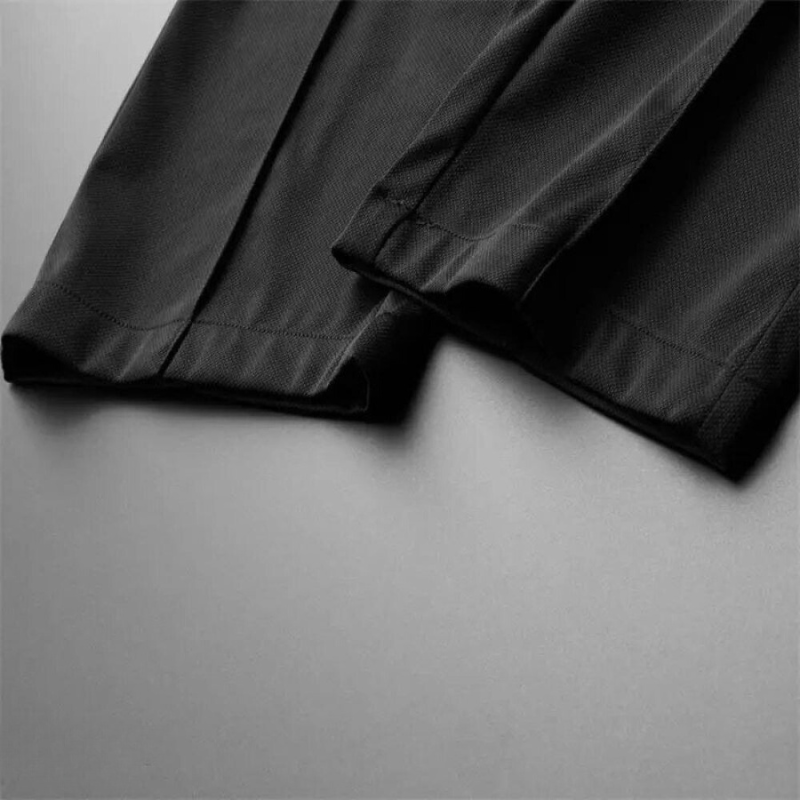 Polo et pantalon pour hommes