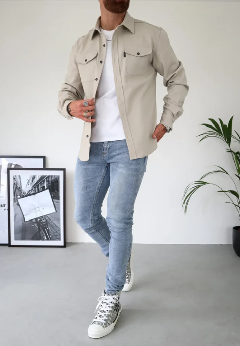 Veste en chemise avec patte de boutonnage