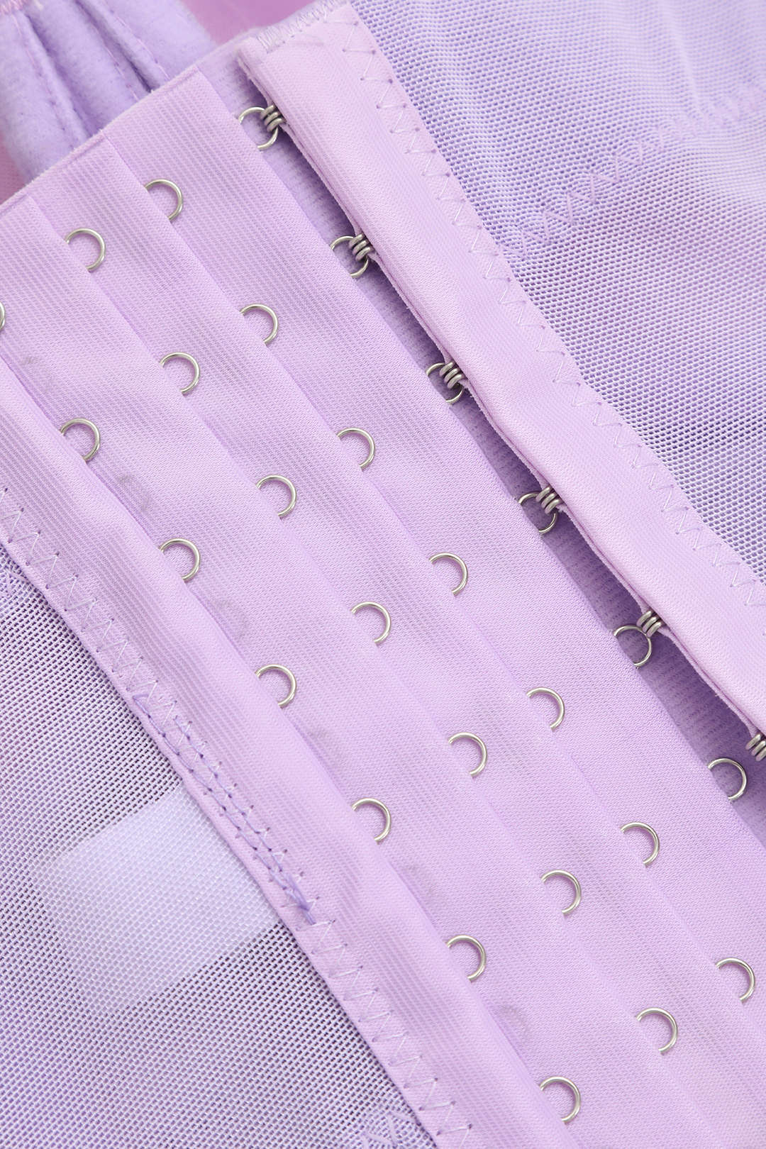 Bralette en dentelle avec armatures