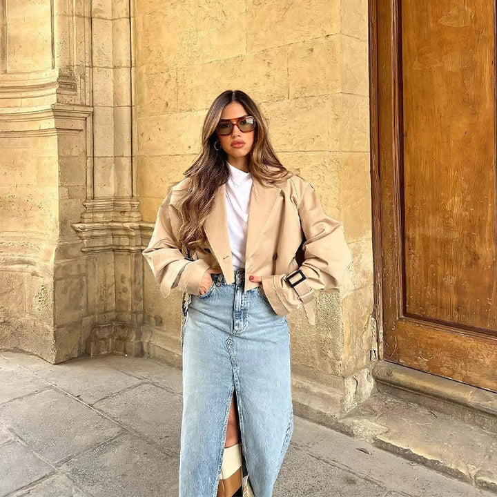 Heidi | Trench-coat court