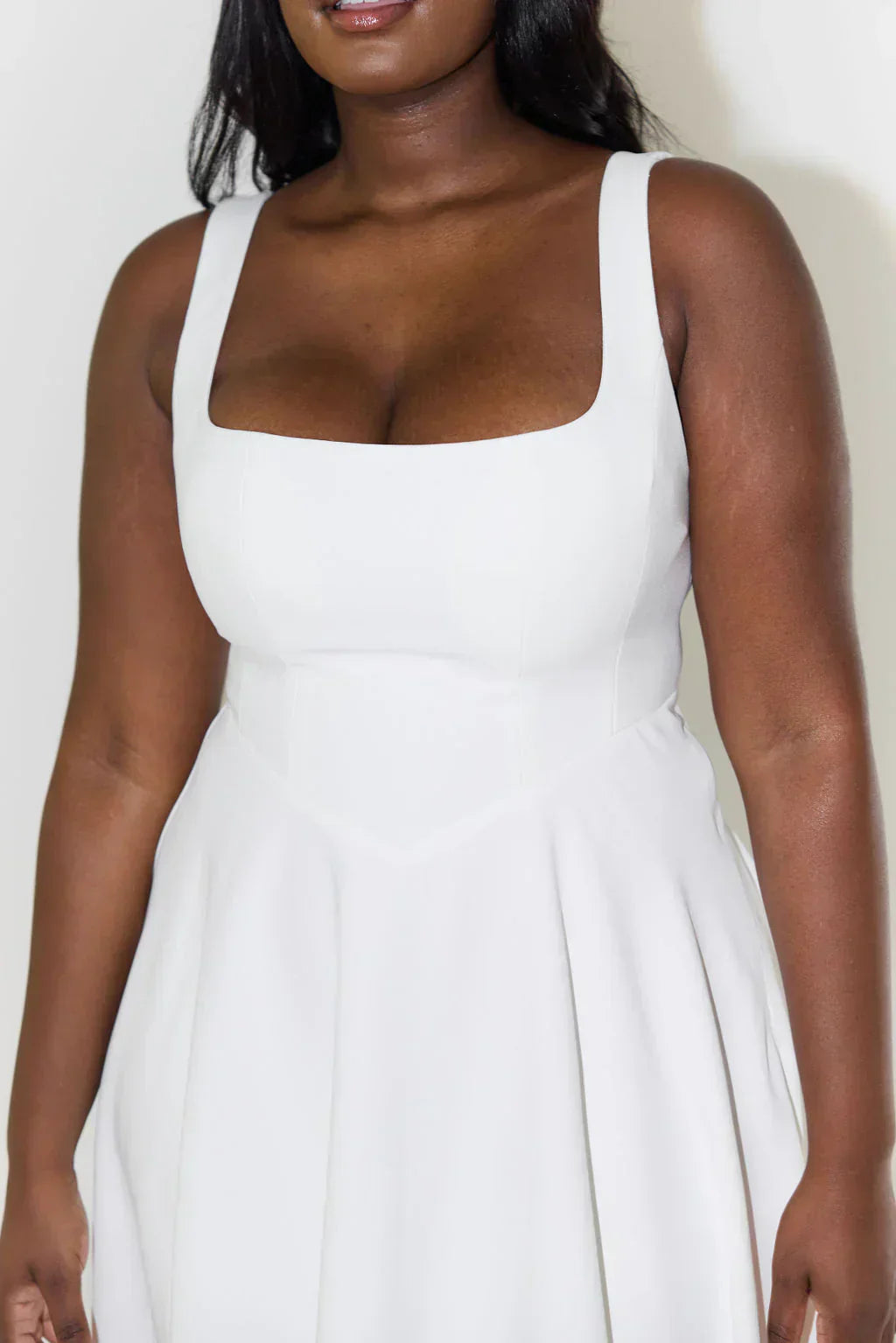 Robe Midi à Taille Haute et Décolleté Carré