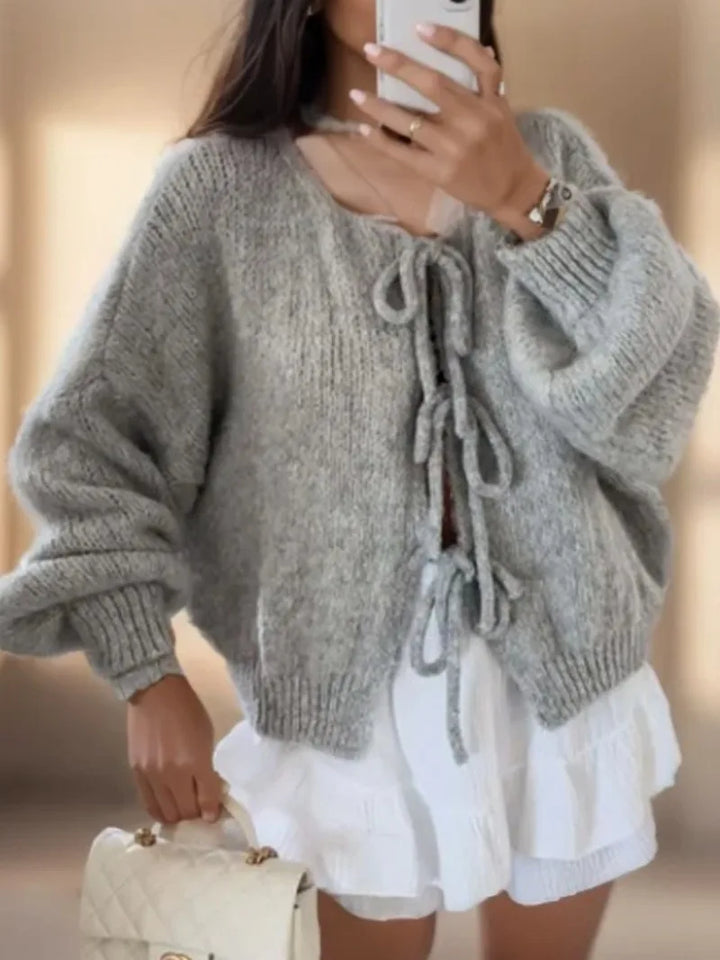 Cardigan en tricot avec fermeture à nœud pour une allure bohémienne