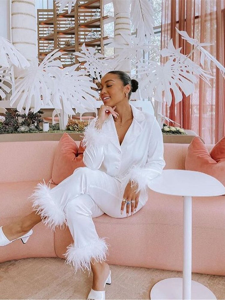 Ensemble à deux pièces en plumes