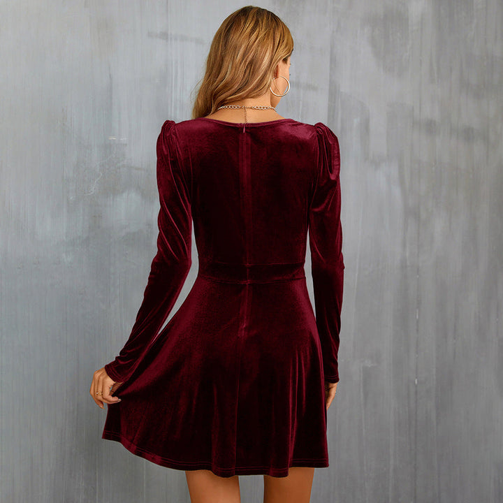 Robe en velours rouge