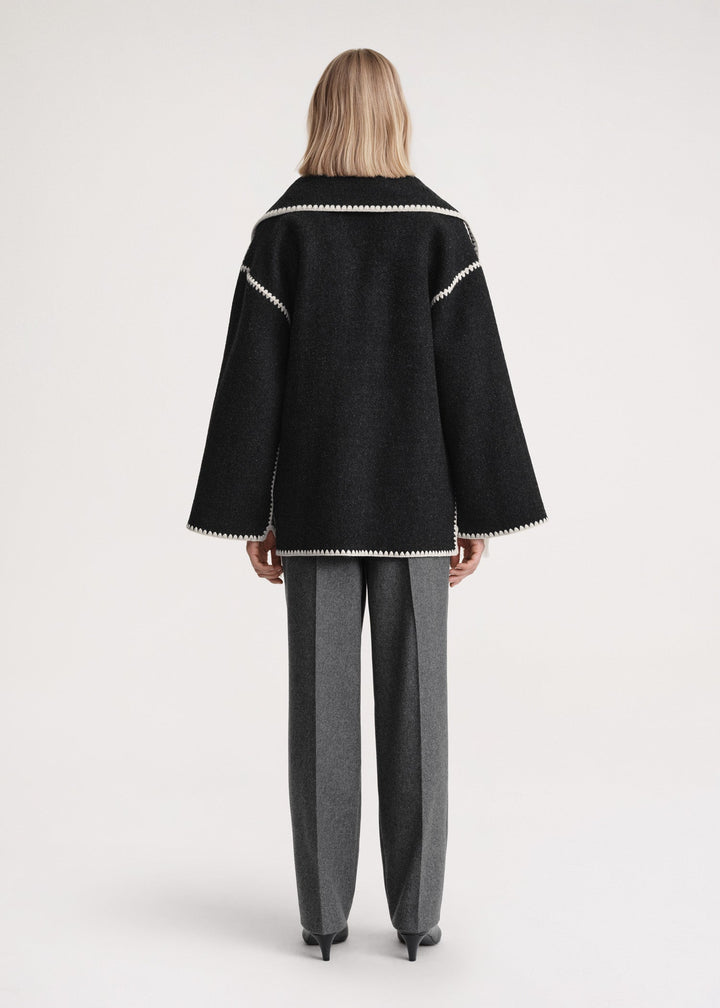 Veste de luxe avec écharpe