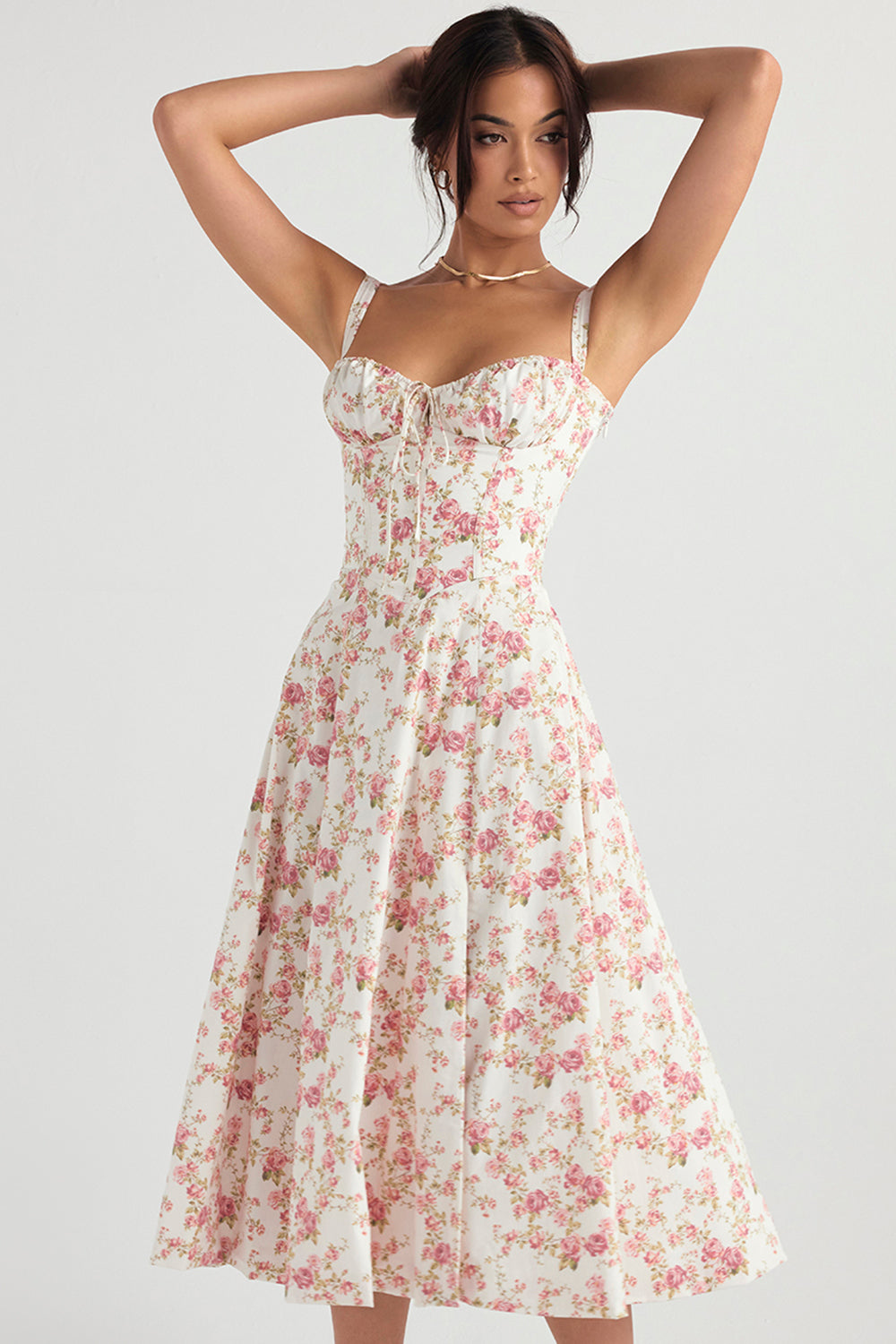 Robe bustier cintrée avec imprimé floral moderne