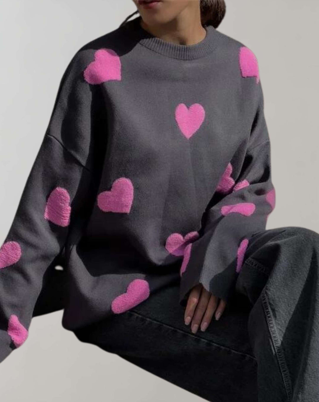 Vergie | Pull surdimensionné avec col rond et motif en forme de cœur